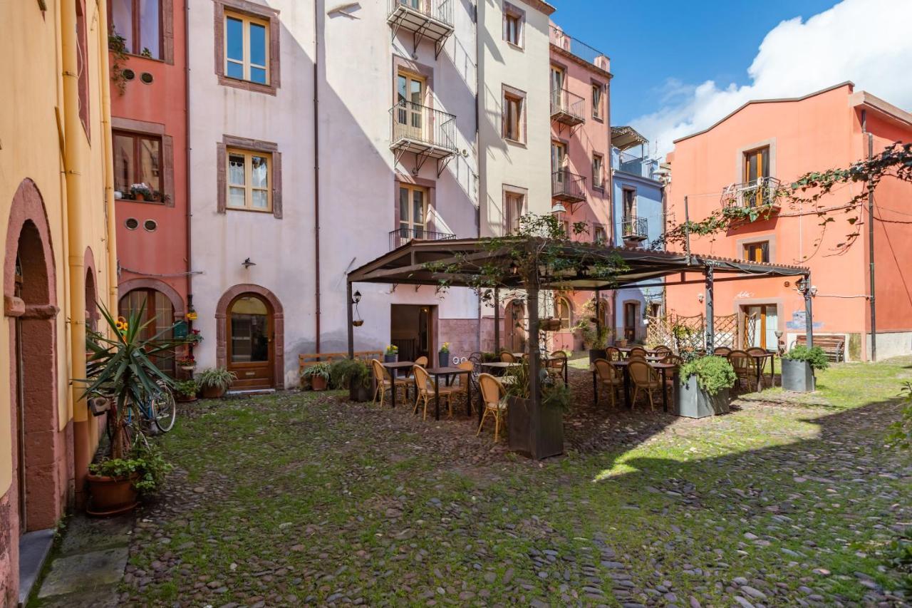 Locanda Di Corte Боза Екстериор снимка