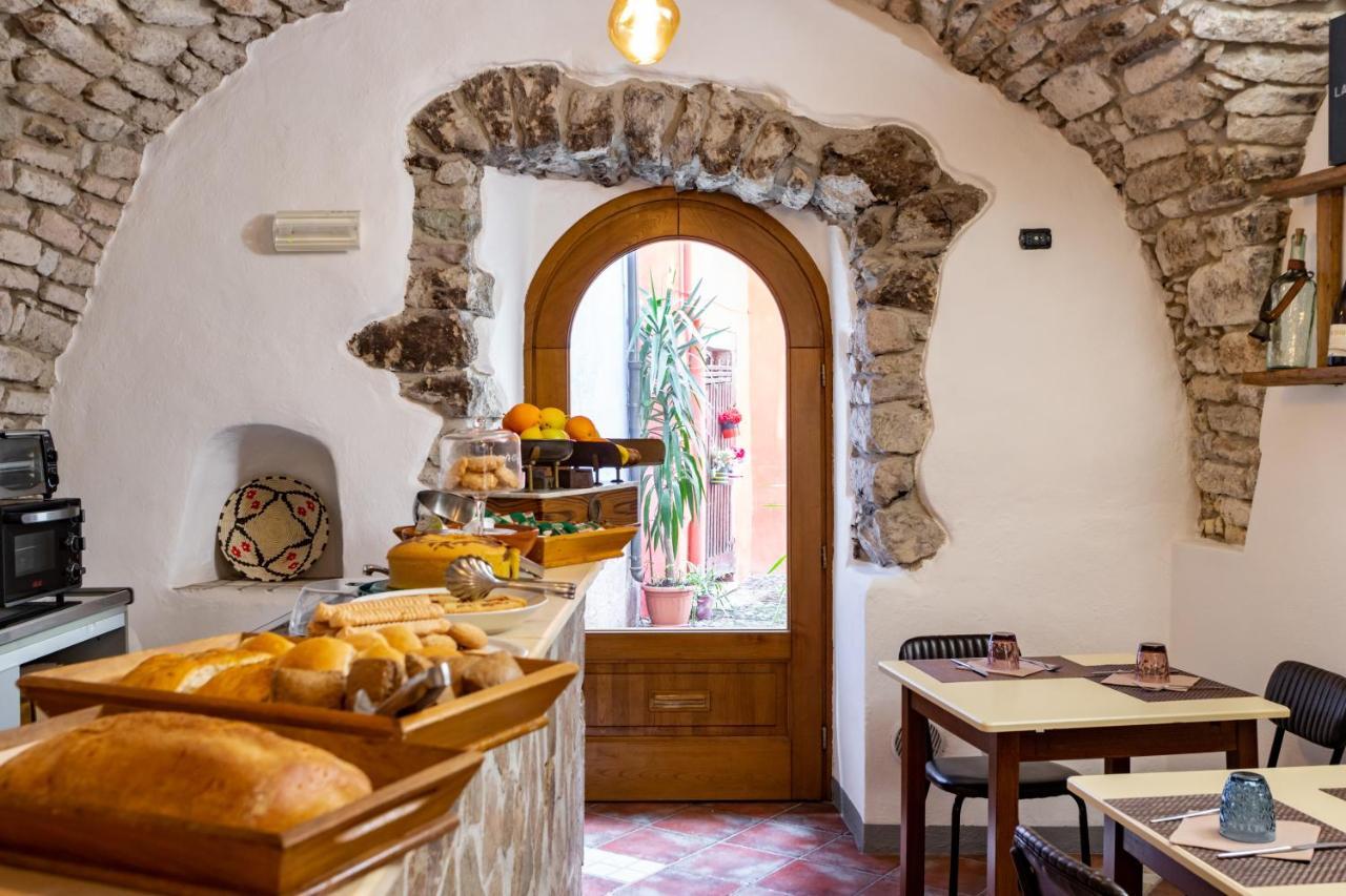 Locanda Di Corte Боза Екстериор снимка