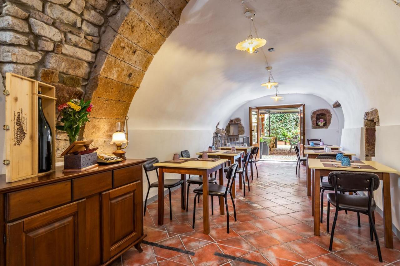 Locanda Di Corte Боза Екстериор снимка