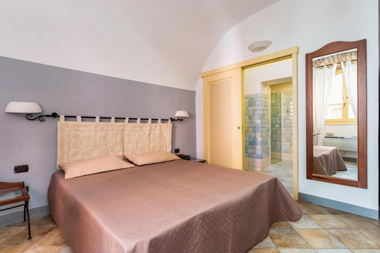 Locanda Di Corte Боза Екстериор снимка